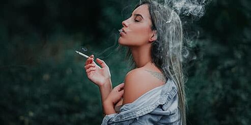 Smoking spouse in a dream - to her useful advice